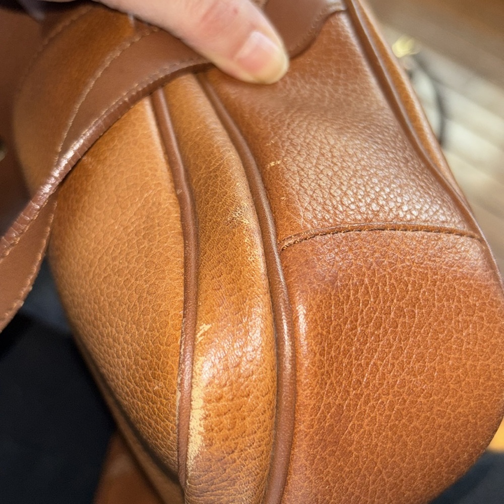 Vintage Burberry crossbody bag. - Picture 6 of 10